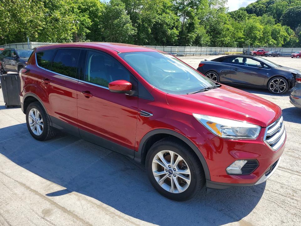 58401536 :رقم المزاد ، 1FMCU9GDXHUE04079 vin ، 2017 Ford Escape مزاد بيع