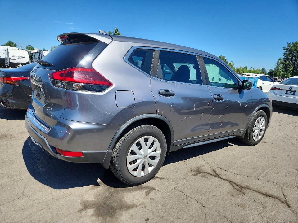 Продаж на аукціоні авто 2018 Nissan Rogue, vin: KNMAT2MTXJP619239, номер лоту: 57965496