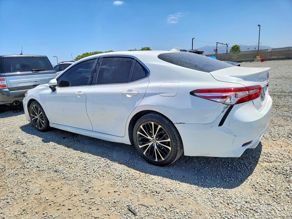 85623465 :رقم المزاد ، 4T1G11AK0LU906112 vin ، 2020 Toyota Camry مزاد بيع