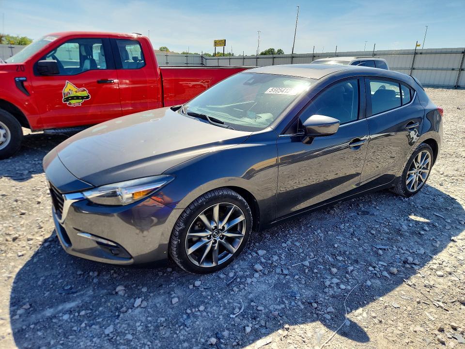 Auction sale of the 2018 Mazda Mazda 3, vin: 3MZBN1M38JM177475, lot number: 55954126