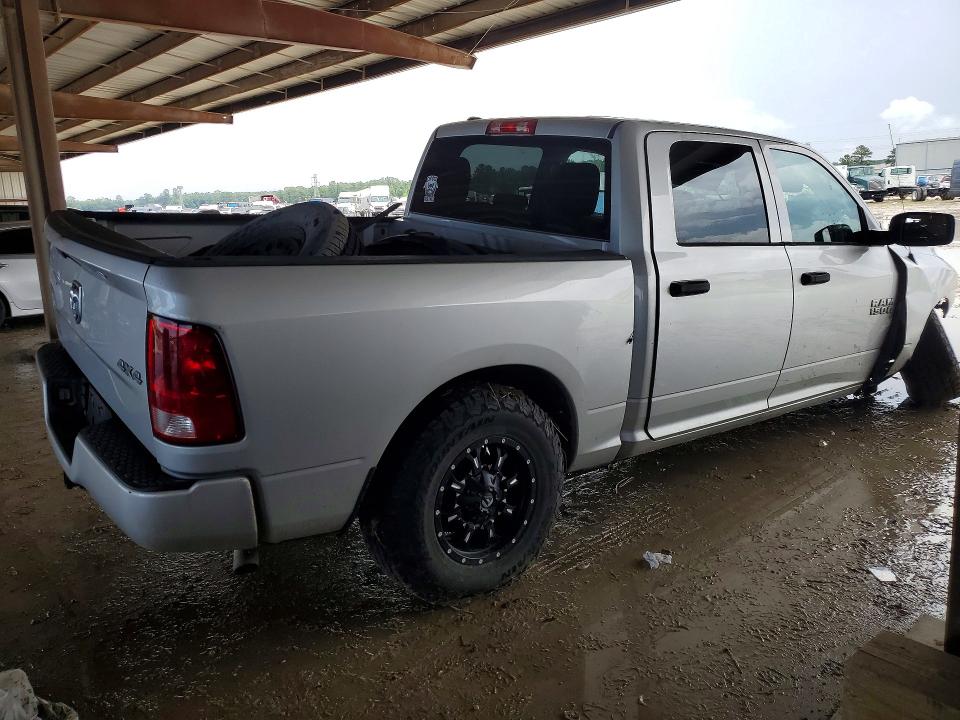 55157316 :رقم المزاد ، 1C6RR7KG4JS314215 vin ، 2018 Ram 1500 مزاد بيع