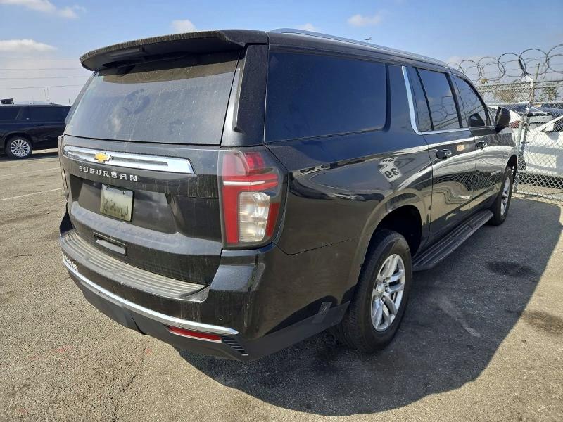 56611786 :رقم المزاد ، 1GNSCCKD9MR319441 vin ، 2021 Chevrolet Suburban مزاد بيع