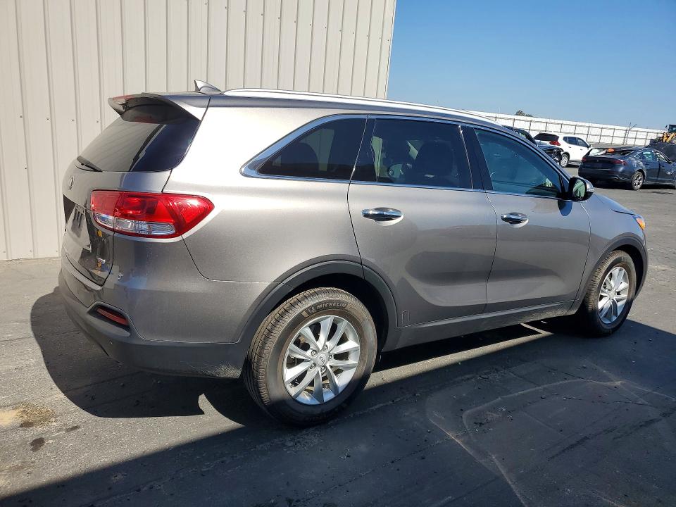 57156596 :رقم المزاد ، 5XYPG4A32GG149265 vin ، 2016 Kia Sorento مزاد بيع