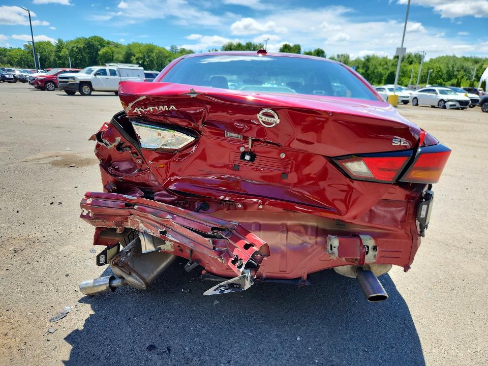 57379746 :رقم المزاد ، 1N4BL4EV3NN423666 vin ، 2022 Nissan Altima مزاد بيع