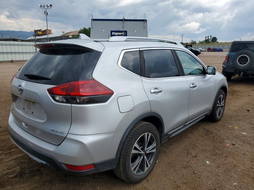 58151126 :رقم المزاد ، JN8AT2MV8JW319162 vin ، 2018 Nissan Rogue مزاد بيع