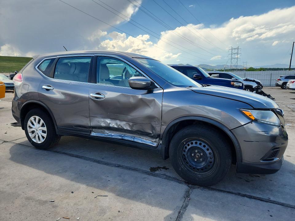 55095126 :رقم المزاد ، KNMAT2MV1FP518891 vin ، 2015 Nissan Rogue مزاد بيع
