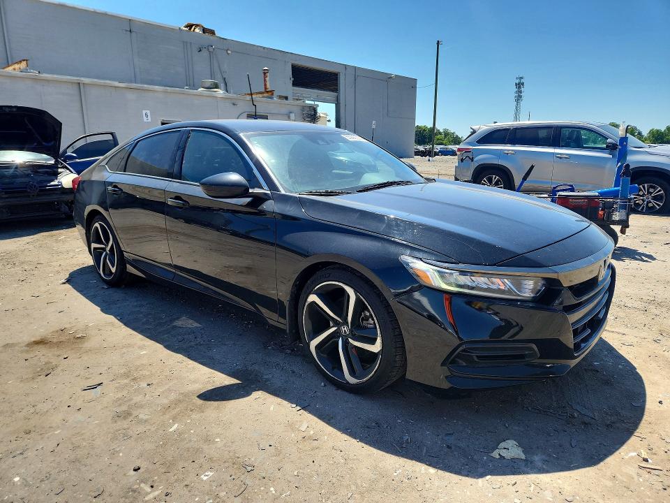 Продажа на аукционе авто 2018 Honda Accord, vin: 1HGCV1F3XJA092012, номер лота: 55926056