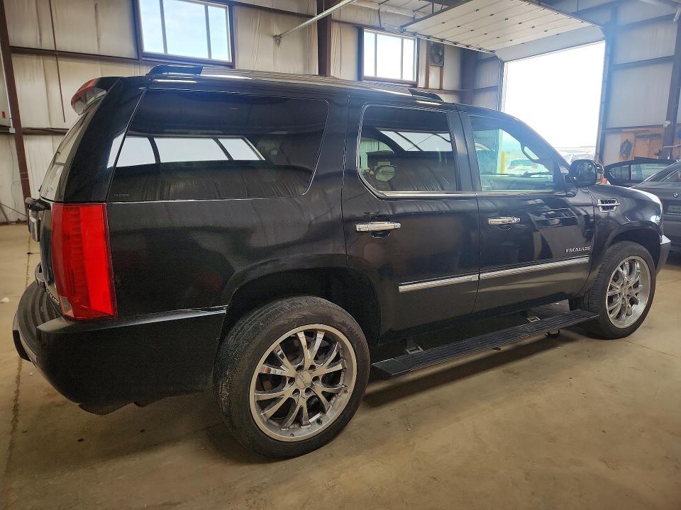 2011 Cadillac Escalade მანქანა იყიდება აუქციონზე, vin: 1GYS4BEF5BR194488, აუქციონის ნომერი: 57444166