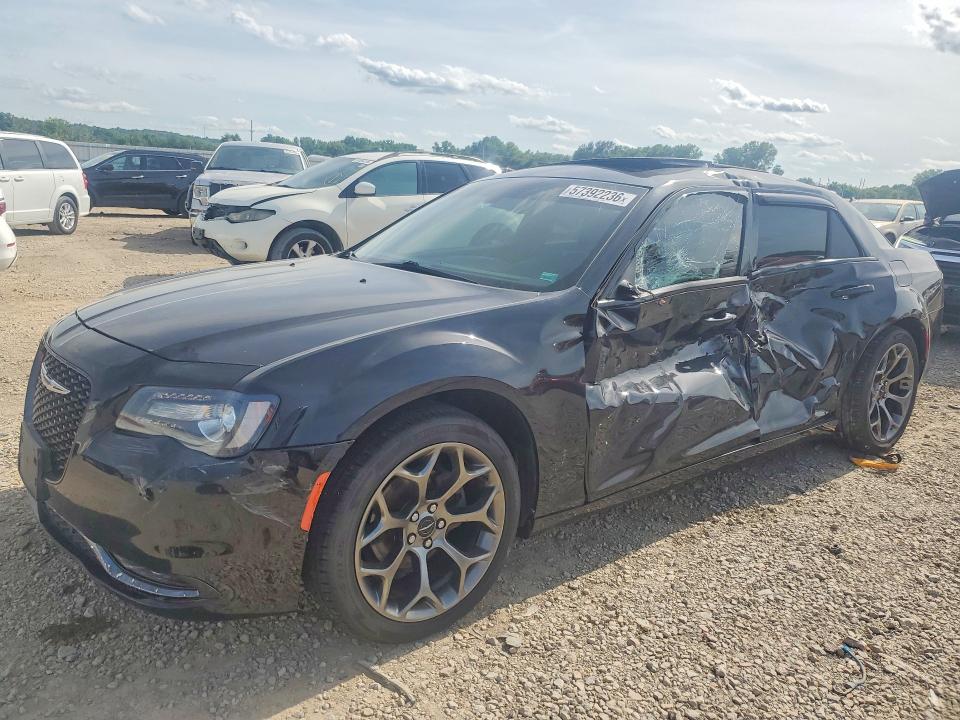 2016 Chrysler 300 მანქანა იყიდება აუქციონზე, vin: 2C3CCABG7GH329065, აუქციონის ნომერი: 57392236