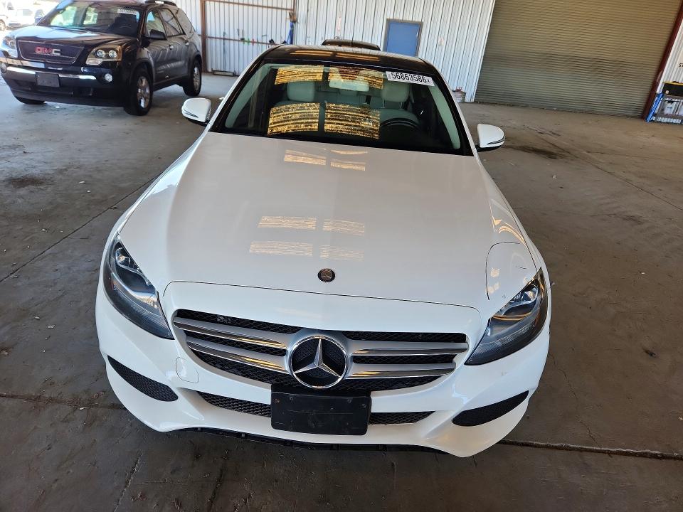 56863586 :رقم المزاد ، 55SWF4JB6GU106365 vin ، 2016 Mercedes-benz C مزاد بيع