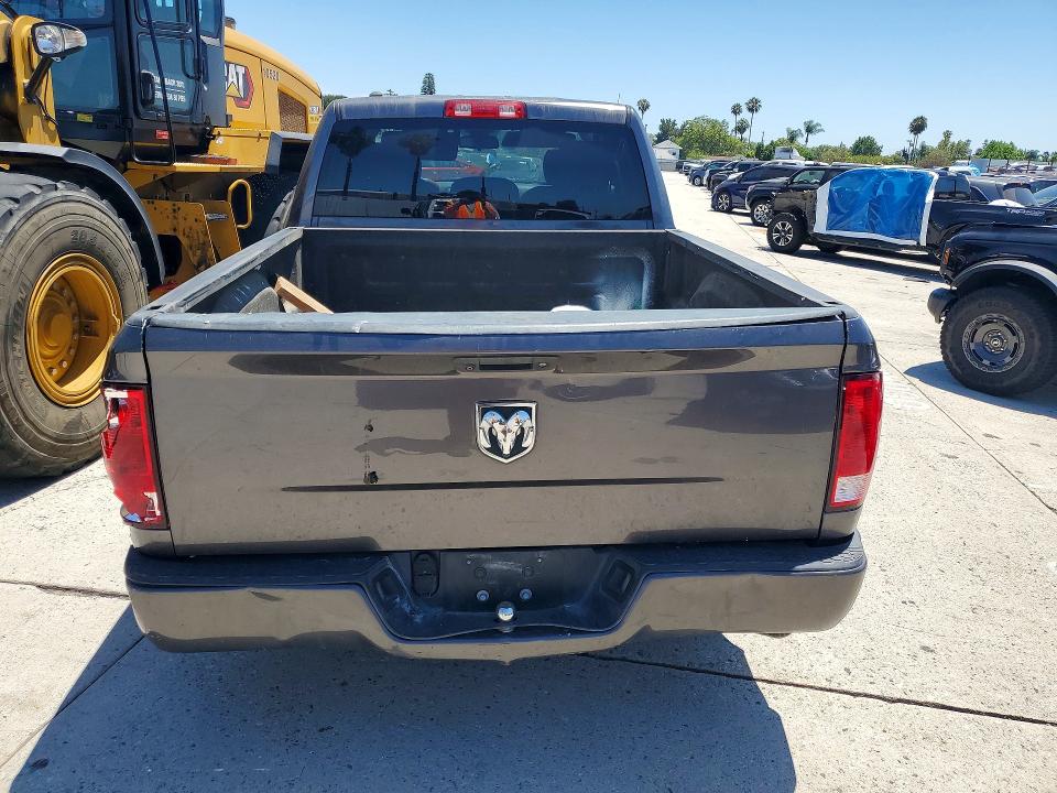 46747446 :رقم المزاد ، 1C6RR6FG1GS414852 vin ، 2016 Ram 1500 مزاد بيع
