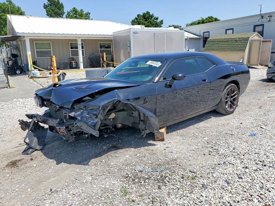 58884946 :رقم المزاد ، 2C3CDZFJ1NH238081 vin ، 2022 Dodge Challenger مزاد بيع