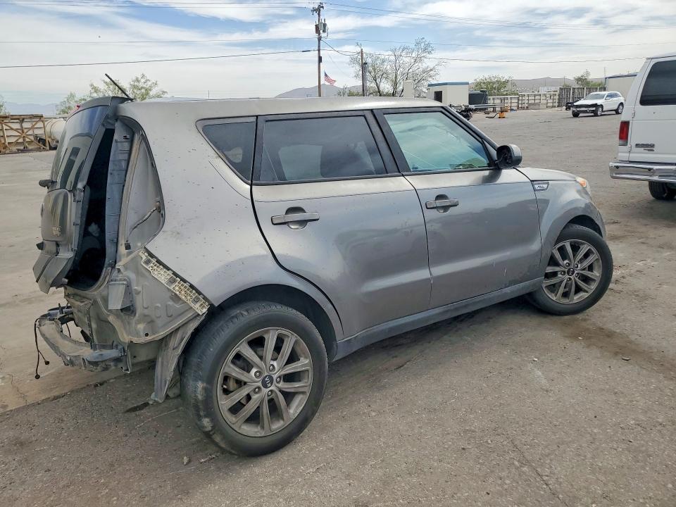 Продажа на аукционе авто 2017 Kia Soul, vin: KNDJP3A52H7422513, номер лота: 57215486