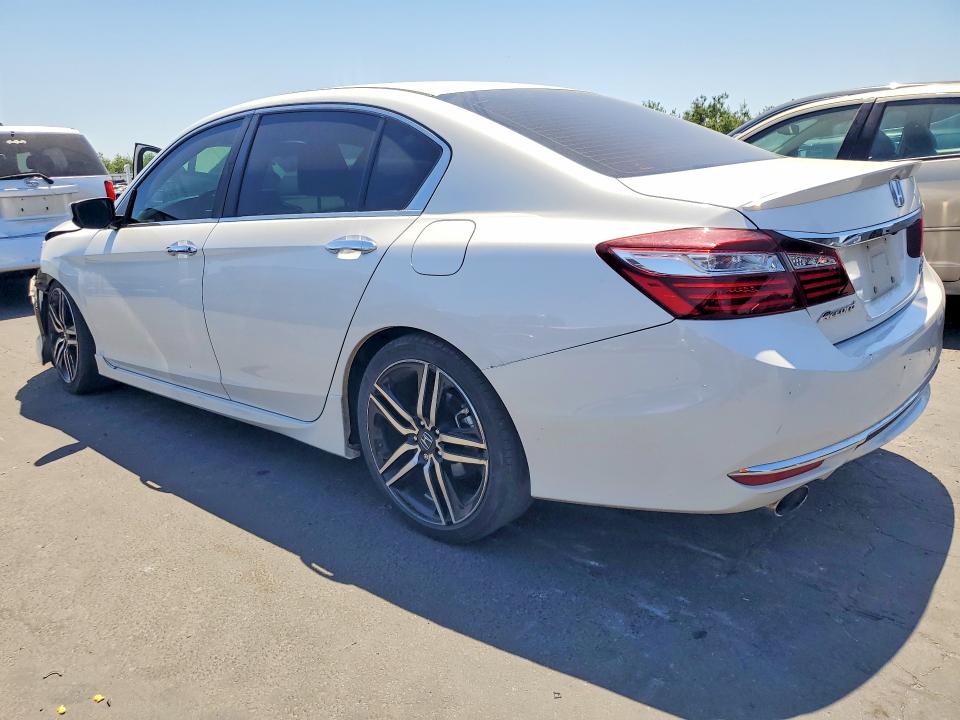 Продажа на аукционе авто 2017 Honda Accord, vin: 1HGCR2F17HA300236, номер лота: 57353296