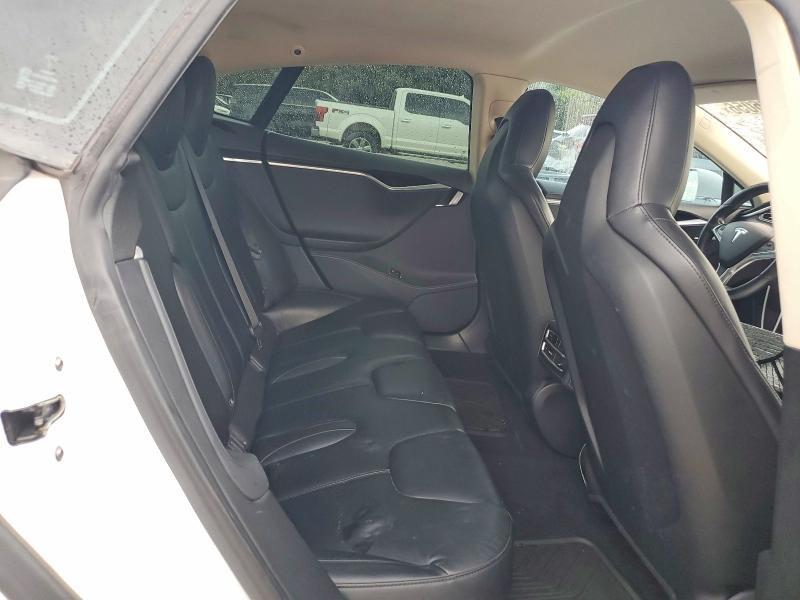 58306056 :رقم المزاد ، 5YJSA1H19EFP61336 vin ، 2014 Tesla Model S مزاد بيع
