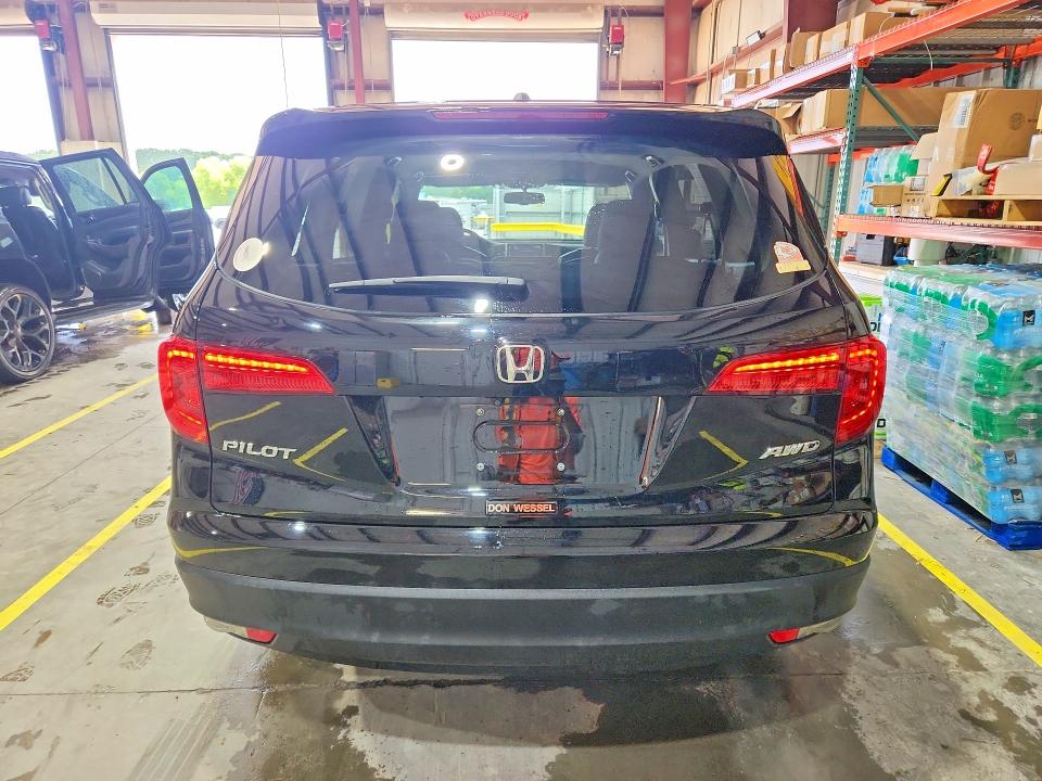 Продажа на аукционе авто 2018 Honda Pilot, vin: 5FNYF6H58JB023954, номер лота: 57243596