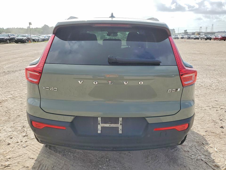 58047896 :رقم المزاد ، YV4L12UW8P2006886 vin ، 2023 Volvo Xc40 مزاد بيع