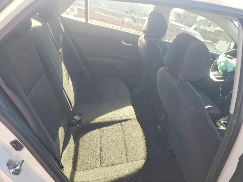 2018 Kia Rio მანქანა იყიდება აუქციონზე, vin: 3KPA24AB9JE097245, აუქციონის ნომერი: 58137336
