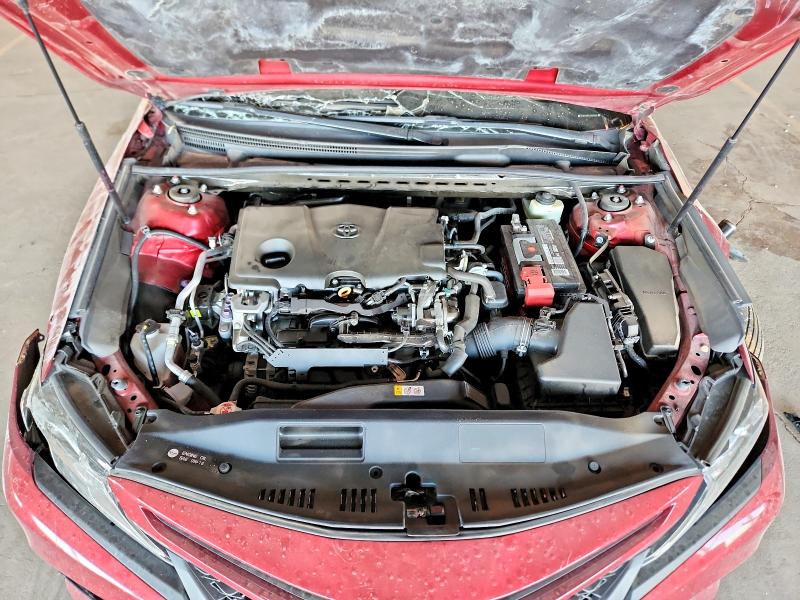 56678396 :رقم المزاد ، 4T1B11HK4JU537395 vin ، 2018 Toyota Camry مزاد بيع