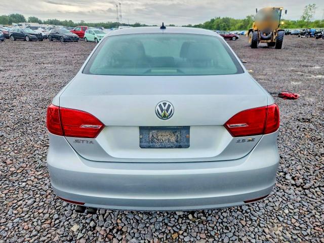 58616366 :رقم المزاد ، 3VWDX7AJ7BM339946 vin ، 2011 Volkswagen Jetta مزاد بيع