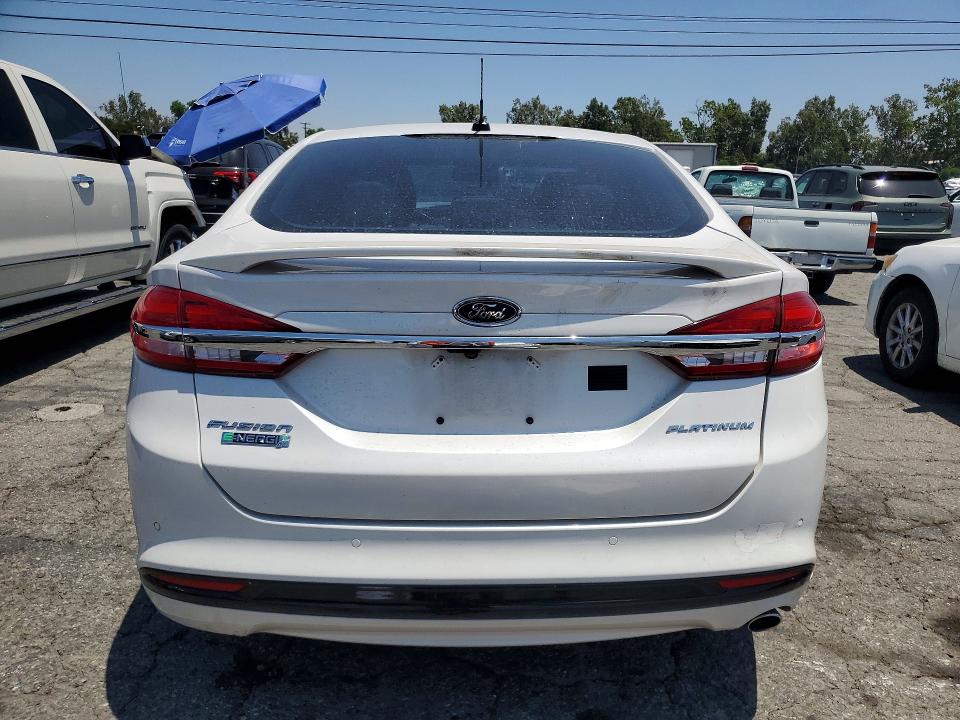 56137046 :رقم المزاد ، 3FA6P0SU6HR141839 vin ، 2017 Ford Fusion مزاد بيع
