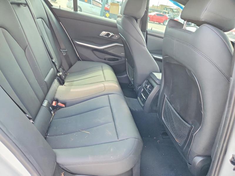 56566376 :رقم المزاد ، 3MW5R1J04M8B66594 vin ، 2021 Bmw 330i مزاد بيع