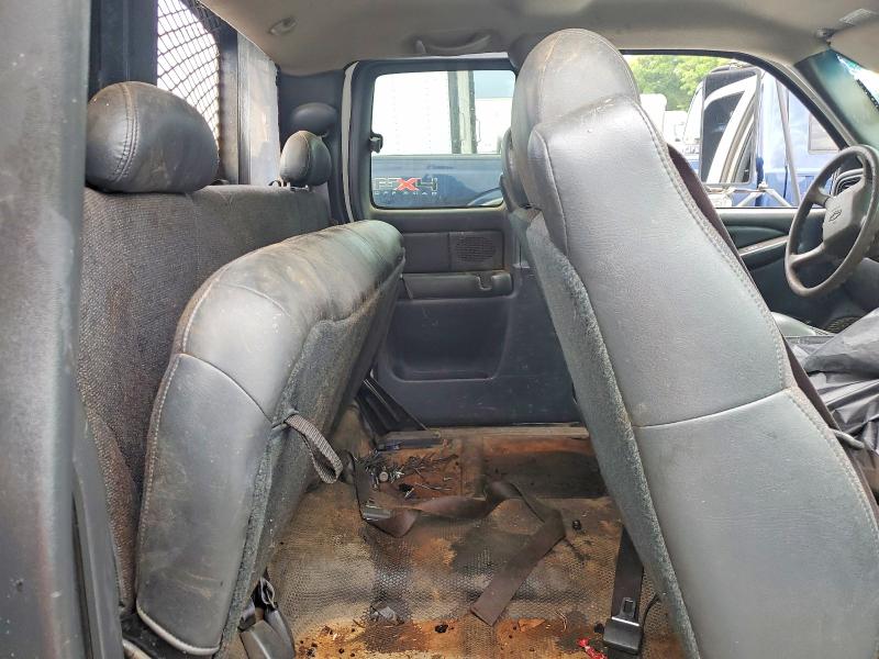 Продажа на аукционе авто 2002 Chevrolet Silverado, vin: 1GBJK39102F159861, номер лота: 55338626