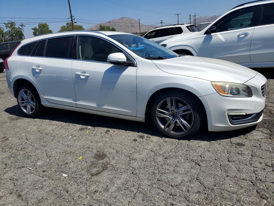 Продаж на аукціоні авто 2015 Volvo V60, vin: YV140MEBXF1208094, номер лоту: 56189256