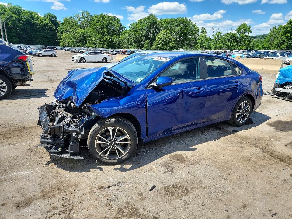 58523676 :رقم المزاد ، 3KPF24AD5PE690908 vin ، 2023 Kia Forte مزاد بيع