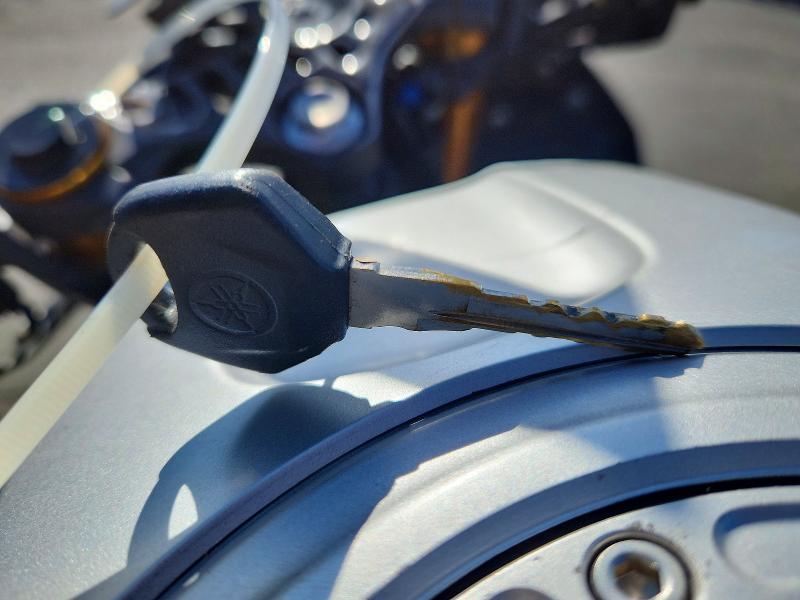 57503576 :رقم المزاد ، MH3RH18Y4LK004692 vin ، 2020 Yamaha Yzf R3 مزاد بيع
