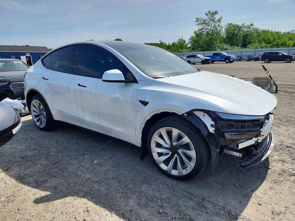 2026 Tesla Model Y მანქანა იყიდება აუქციონზე, vin: 7SAYGDEE9TF397579, აუქციონის ნომერი: 56333196