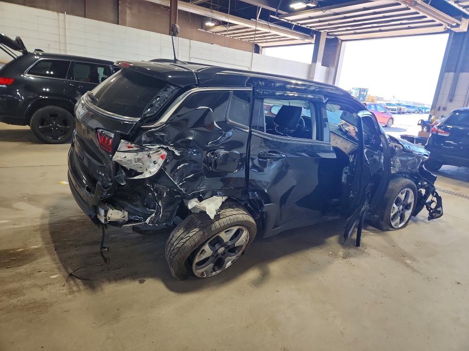 58238196 :رقم المزاد ، 3C4NJDCB7JT199429 vin ، 2018 Jeep Compass مزاد بيع