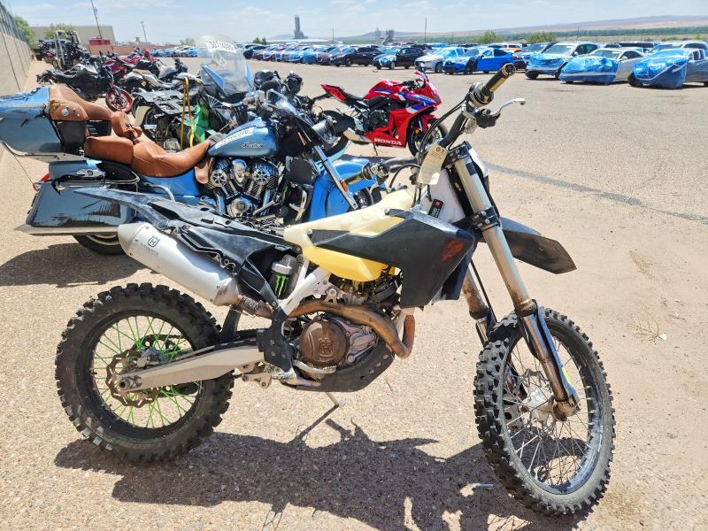 56972096 :رقم المزاد ، VBKUCR432HM301924 vin ، 2017 Husqvarna Fx 450 مزاد بيع