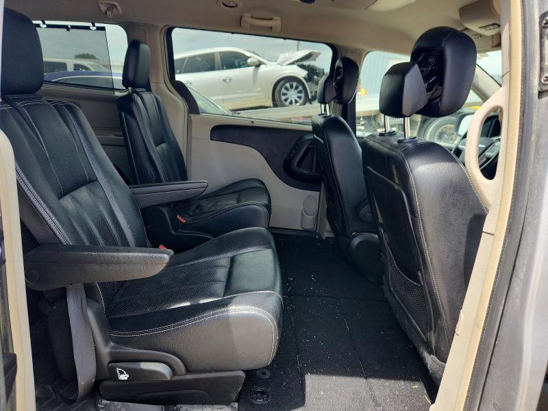 Продажа на аукционе авто 2015 Chrysler Town & Country, vin: 2C4RC1CG5FR674138, номер лота: 56441166