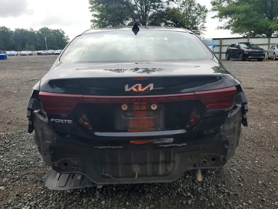 2023 Kia Forte მანქანა იყიდება აუქციონზე, vin: 3KPF24ADXPE584146, აუქციონის ნომერი: 85634245