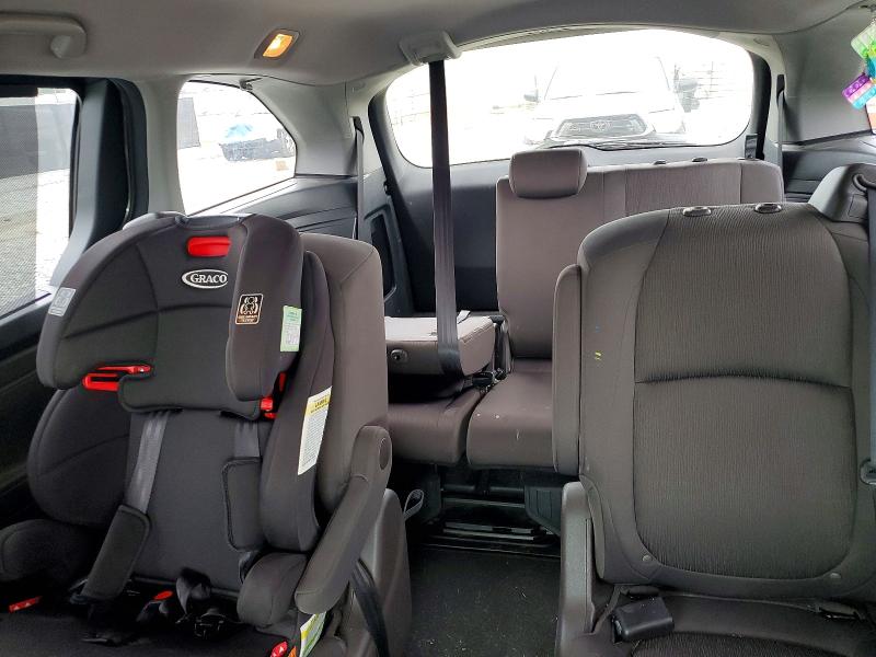 57357486 :رقم المزاد ، 5FNRL6H50JB072479 vin ، 2018 Honda Odyssey مزاد بيع
