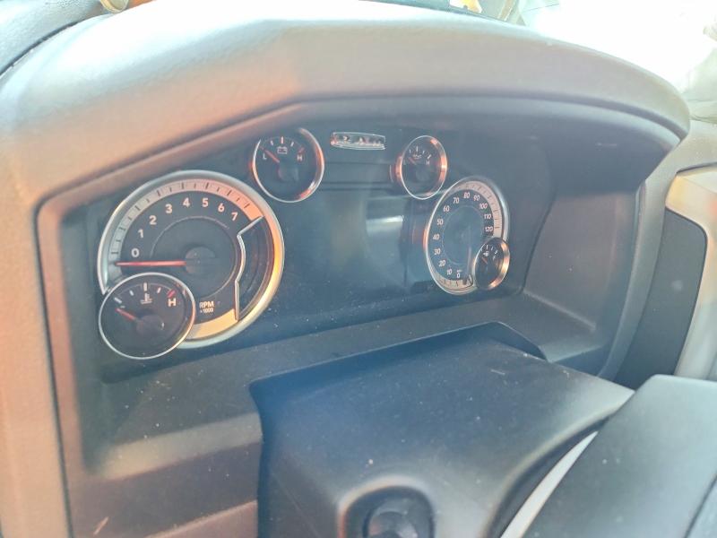 56494236 :رقم المزاد ، 3C6RR7LT8HG660992 vin ، 2017 Ram 1500 مزاد بيع