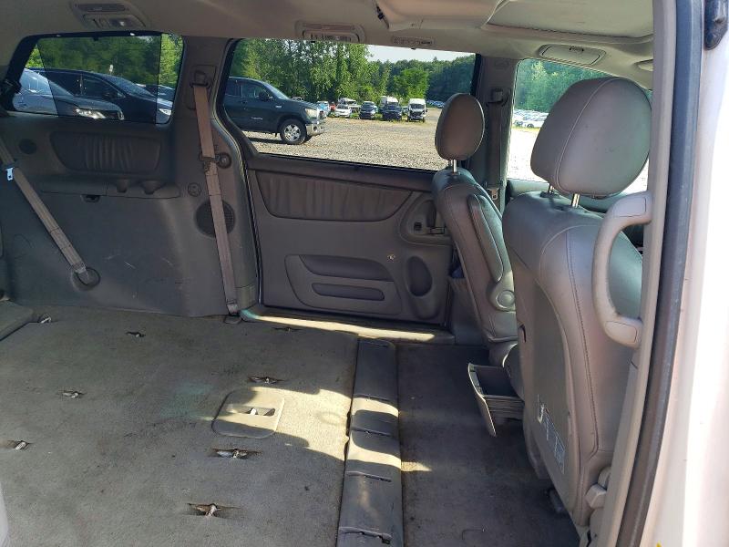 57372726 :رقم المزاد ، 5TDZA22C04S124408 vin ، 2004 Toyota Sienna مزاد بيع