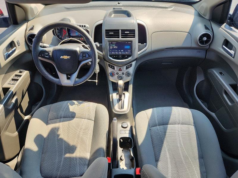 58471006 :رقم المزاد ، 1G1JC5SH0F4218722 vin ، 2015 Chevrolet Sonic مزاد بيع