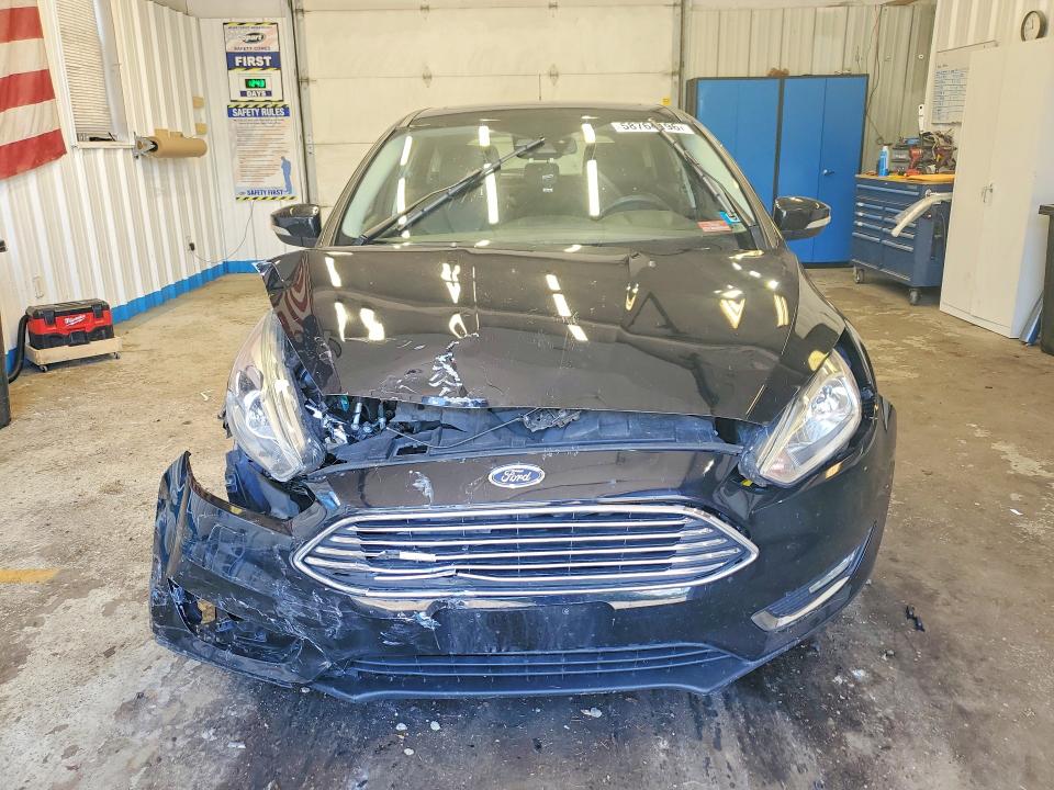 2018 Ford Focus მანქანა იყიდება აუქციონზე, vin: 1FADP3N23JL210400, აუქციონის ნომერი: 58764196