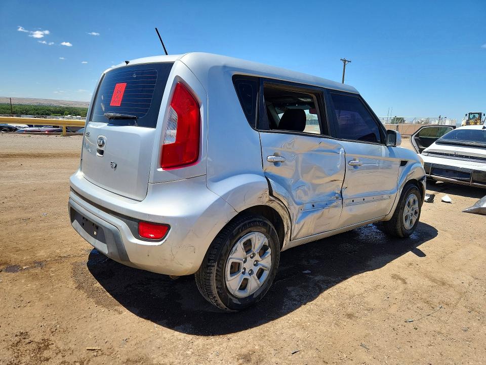 2013 Kia Soul მანქანა იყიდება აუქციონზე, vin: KNDJT2A57D7555591, აუქციონის ნომერი: 58498556