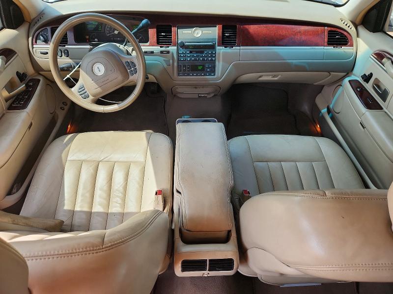Aukcja sprzedaży 2003 Lincoln Town Car, vin: 1LNHM81W03Y640851, numer aukcji: 55417986