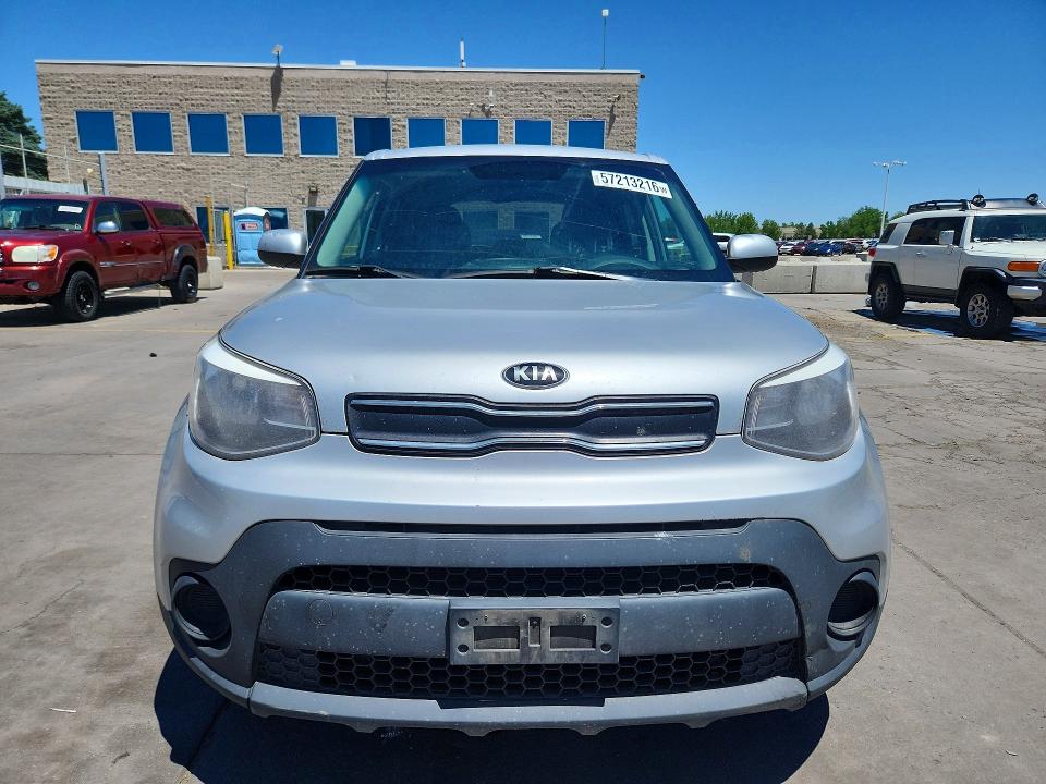 2018 Kia Soul მანქანა იყიდება აუქციონზე, vin: KNDJN2A26J7561572, აუქციონის ნომერი: 57213216