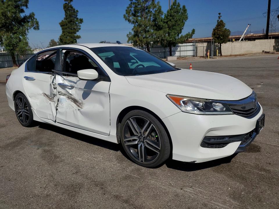 Продажа на аукционе авто 2017 Honda Accord, vin: 1HGCR2F19HA198843, номер лота: 55811966