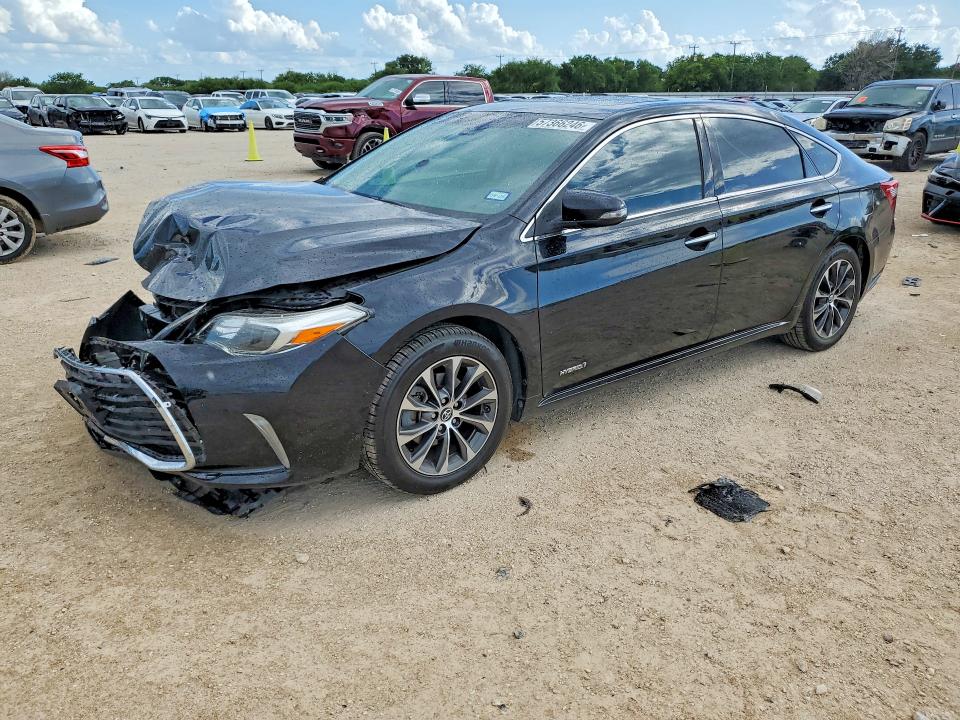 57366246 :رقم المزاد ، 4T1BD1EB3JU063578 vin ، 2018 Toyota Avalon Hybrid مزاد بيع