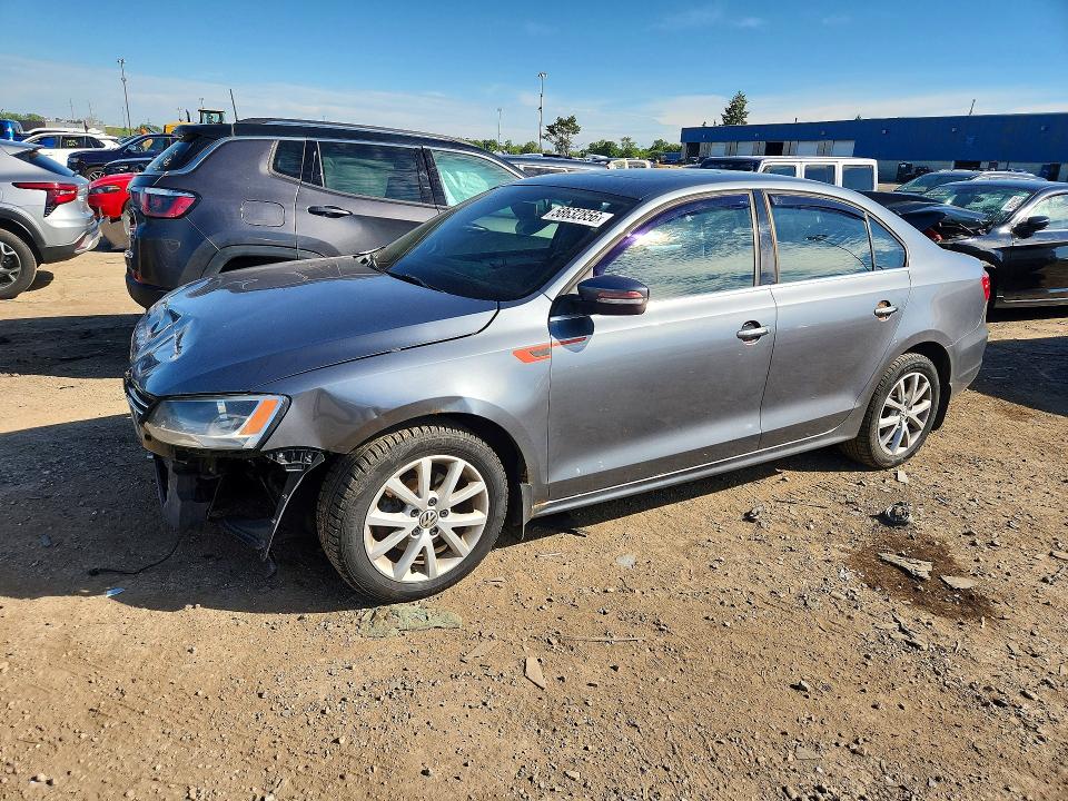 58632856 :رقم المزاد ، 3VWDX7AJ6DM374240 vin ، 2013 Volkswagen Jetta مزاد بيع