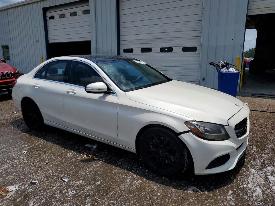 57913766 :رقم المزاد ، 55SWF4JBXFU067133 vin ، 2015 Mercedes-benz C مزاد بيع