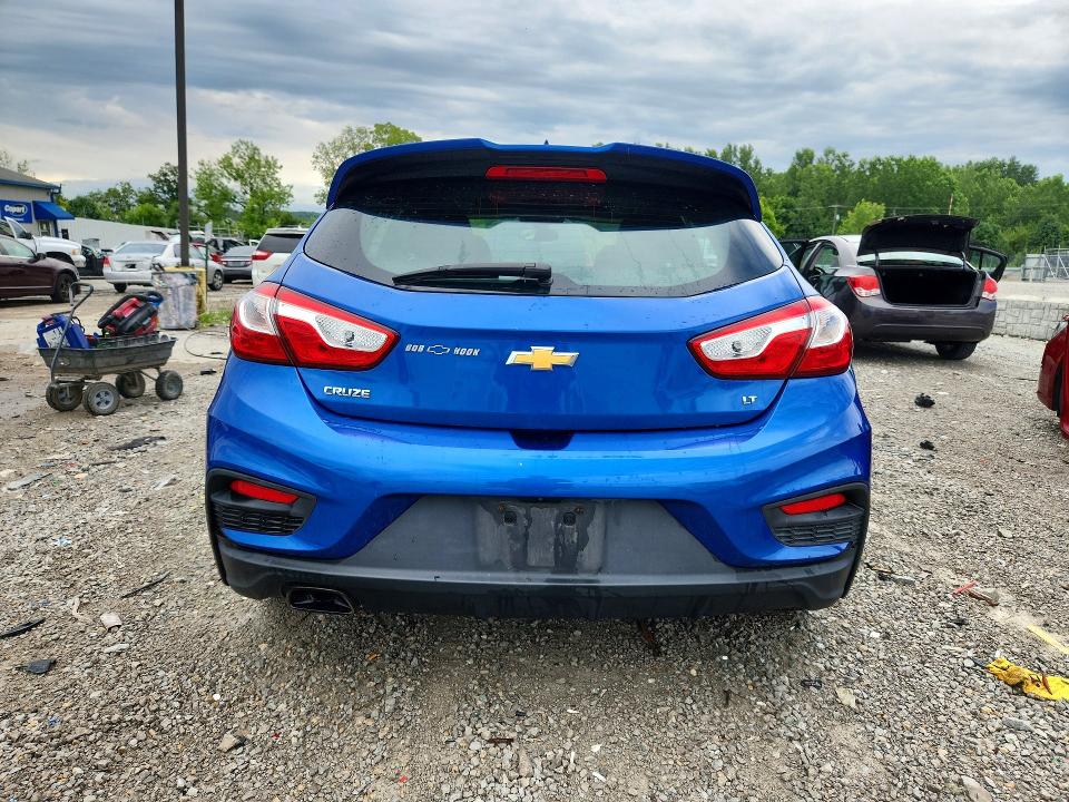 2017 Chevrolet Cruze მანქანა იყიდება აუქციონზე, vin: 3G1BE6SM5HS599312, აუქციონის ნომერი: 57732506