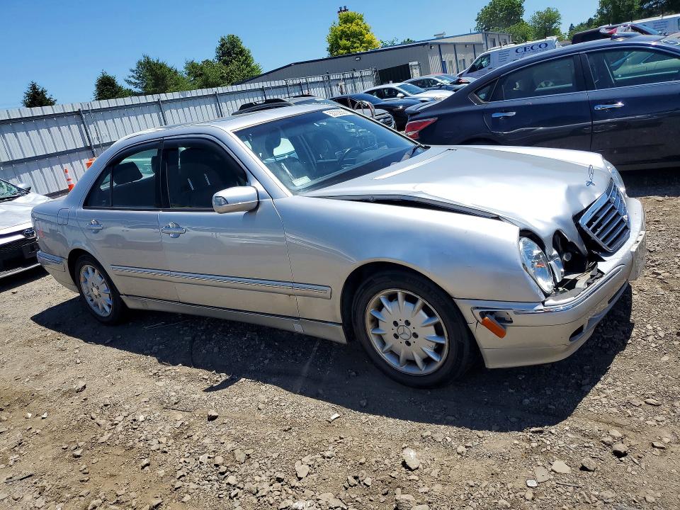 2000 Mercedes-benz E მანქანა იყიდება აუქციონზე, vin: WDBJF65J5YB157898, აუქციონის ნომერი: 55722556
