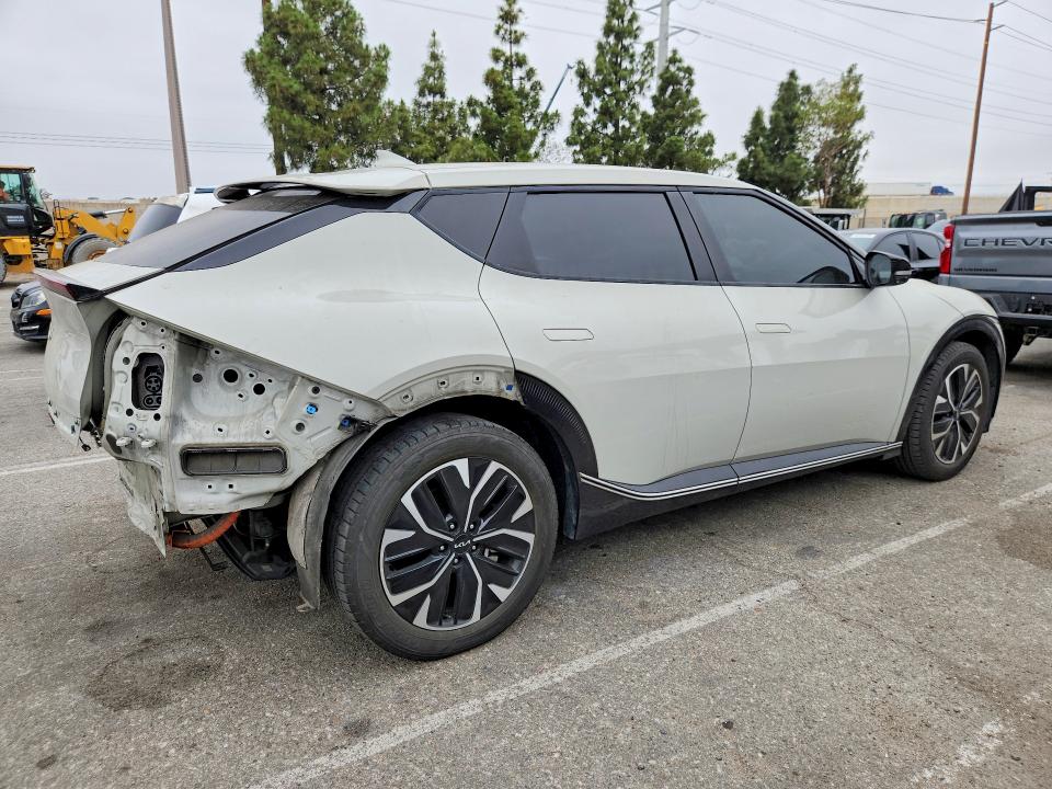 2022 Kia Ev6 მანქანა იყიდება აუქციონზე, vin: KNDC34LA8N5045472, აუქციონის ნომერი: 55078066